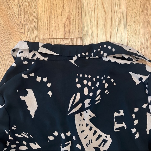 DYNAMITE | Deep V-Neck Blouse - Picture 16 of 16